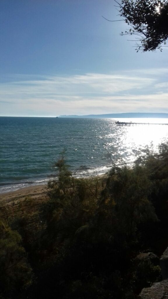 Сдам 1-ком квартиру. 40 метров до моря